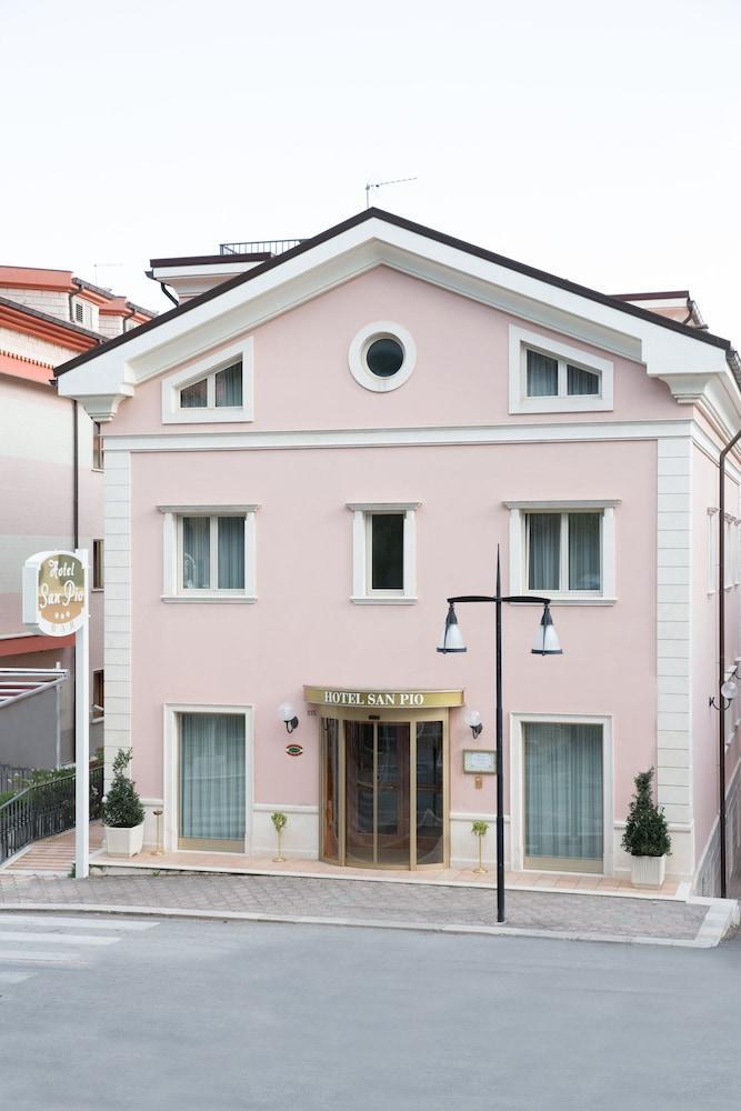 Hotel San Pio San Giovanni Rotondo Luaran gambar