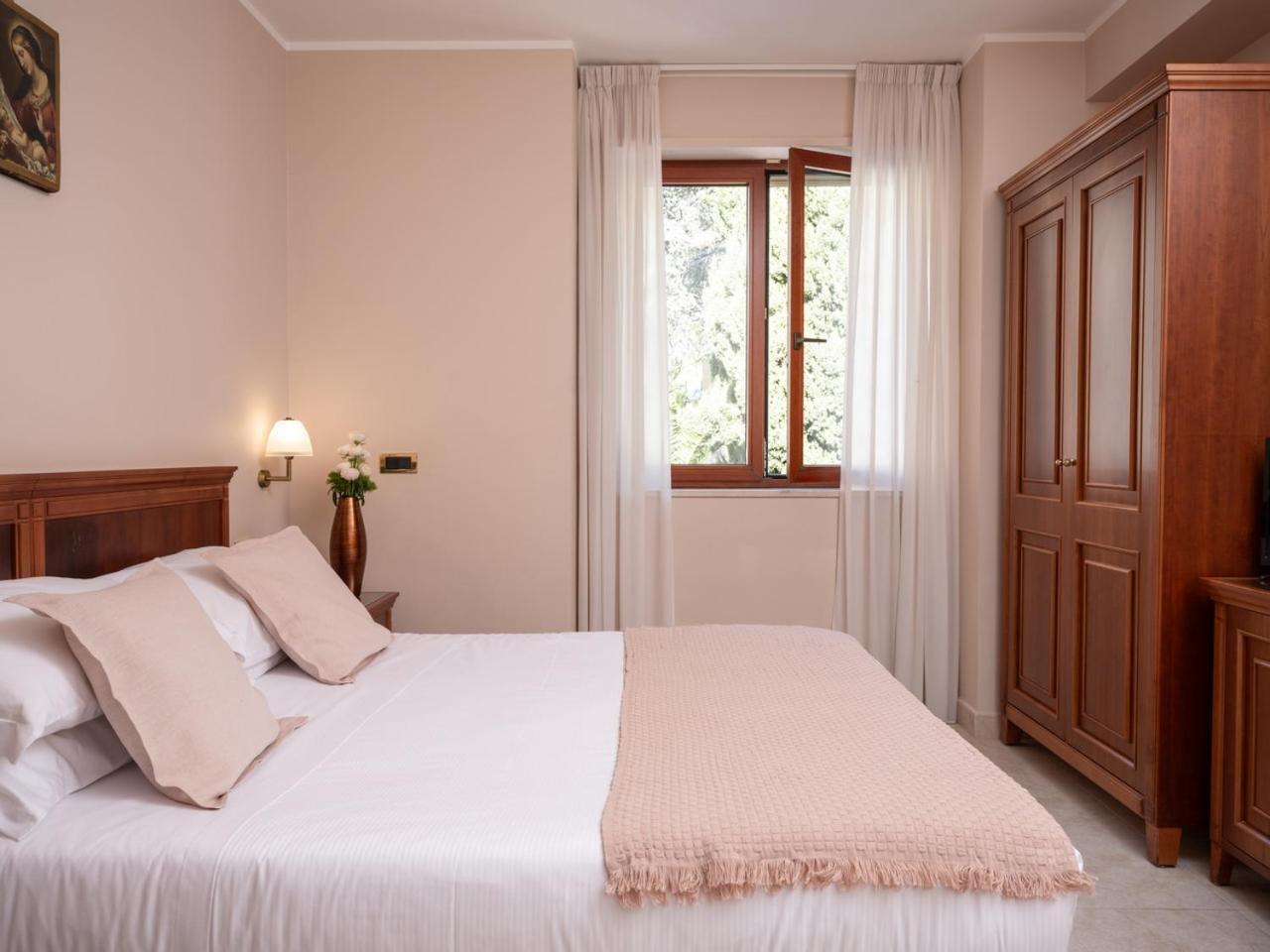Hotel San Pio San Giovanni Rotondo Luaran gambar